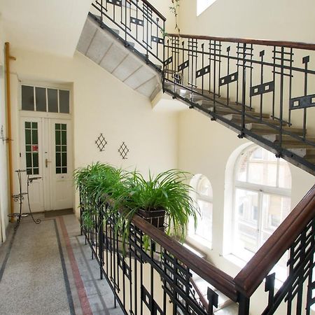 Antikvilla Apartman Szeged Buitenkant foto