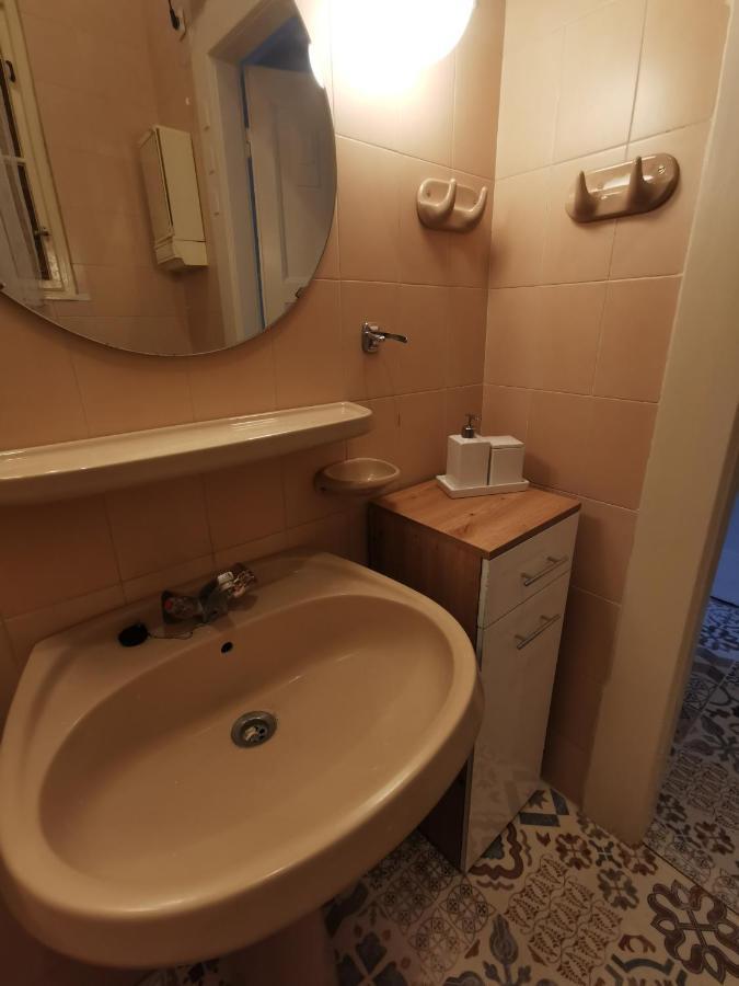 Antikvilla Apartman Szeged Buitenkant foto