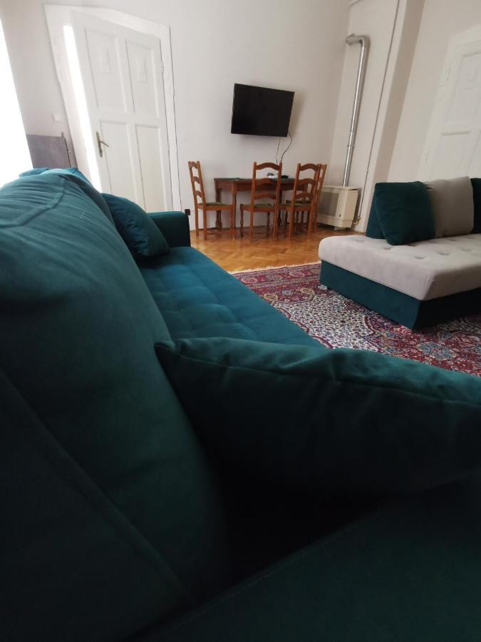 Antikvilla Apartman Szeged Buitenkant foto