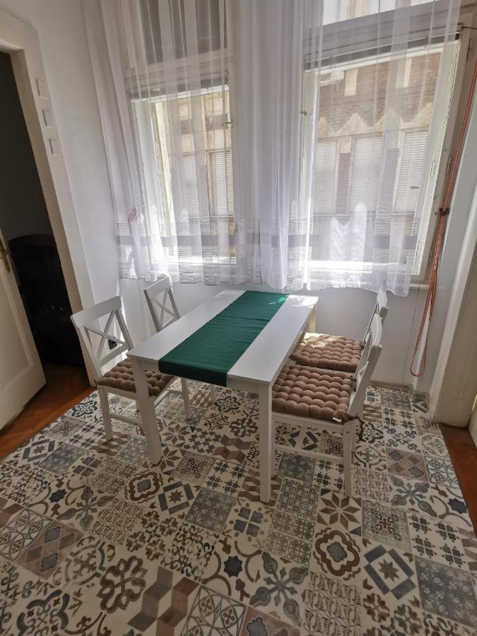 Antikvilla Apartman Szeged Buitenkant foto