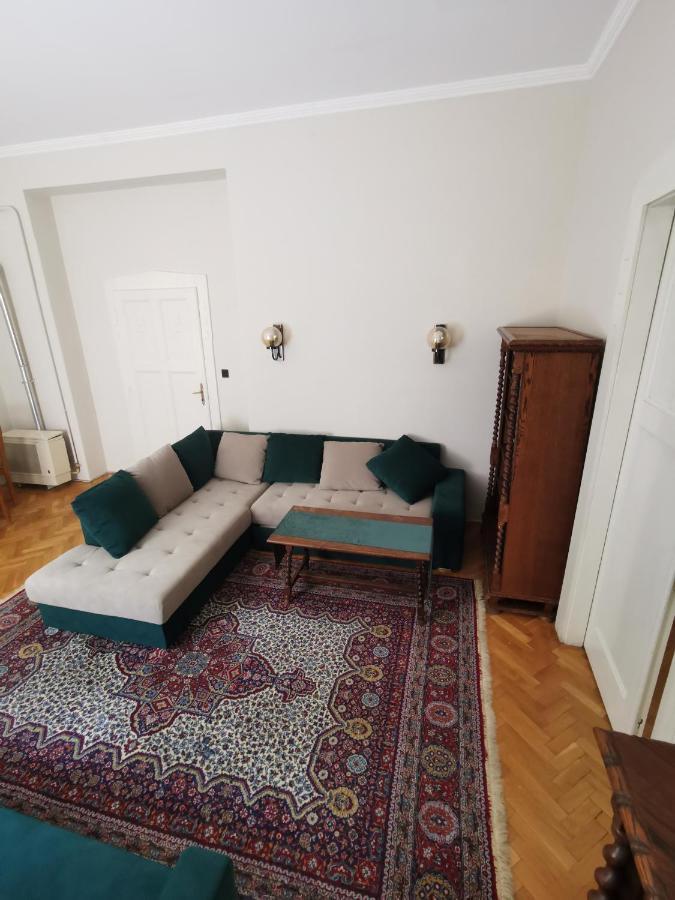 Antikvilla Apartman Szeged Buitenkant foto