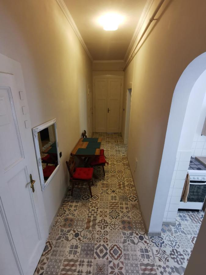 Antikvilla Apartman Szeged Buitenkant foto